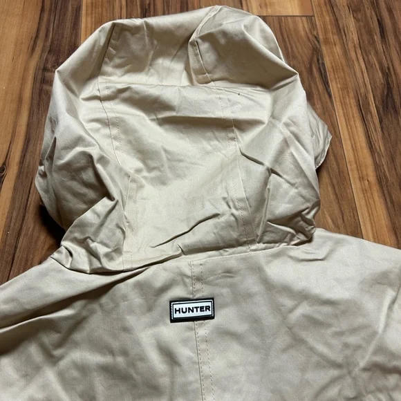 Hunter Women’s Almond/Tan Water Resistant Jacket with Hood, Size Large, New - Picture 11 of 11